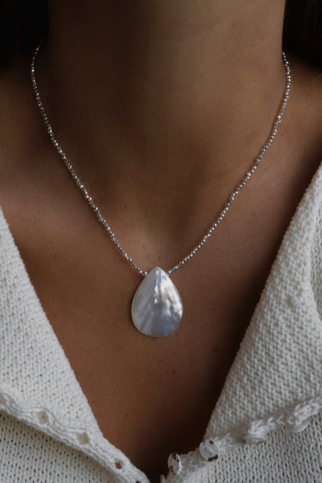 SIRENA MOTHER OF PEARL NECKLACE