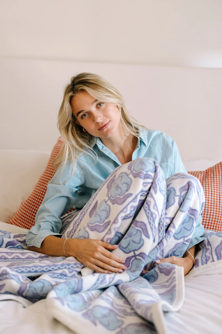 VIOLETS BLANKET