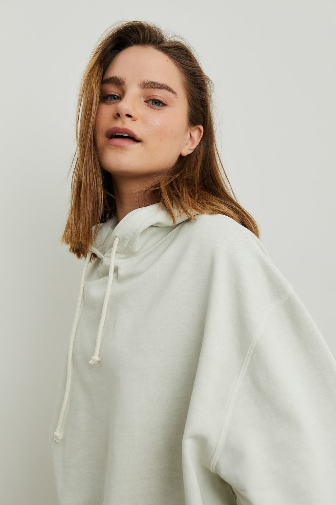 ORGANIC COTTON OVERSIZE HOODIE