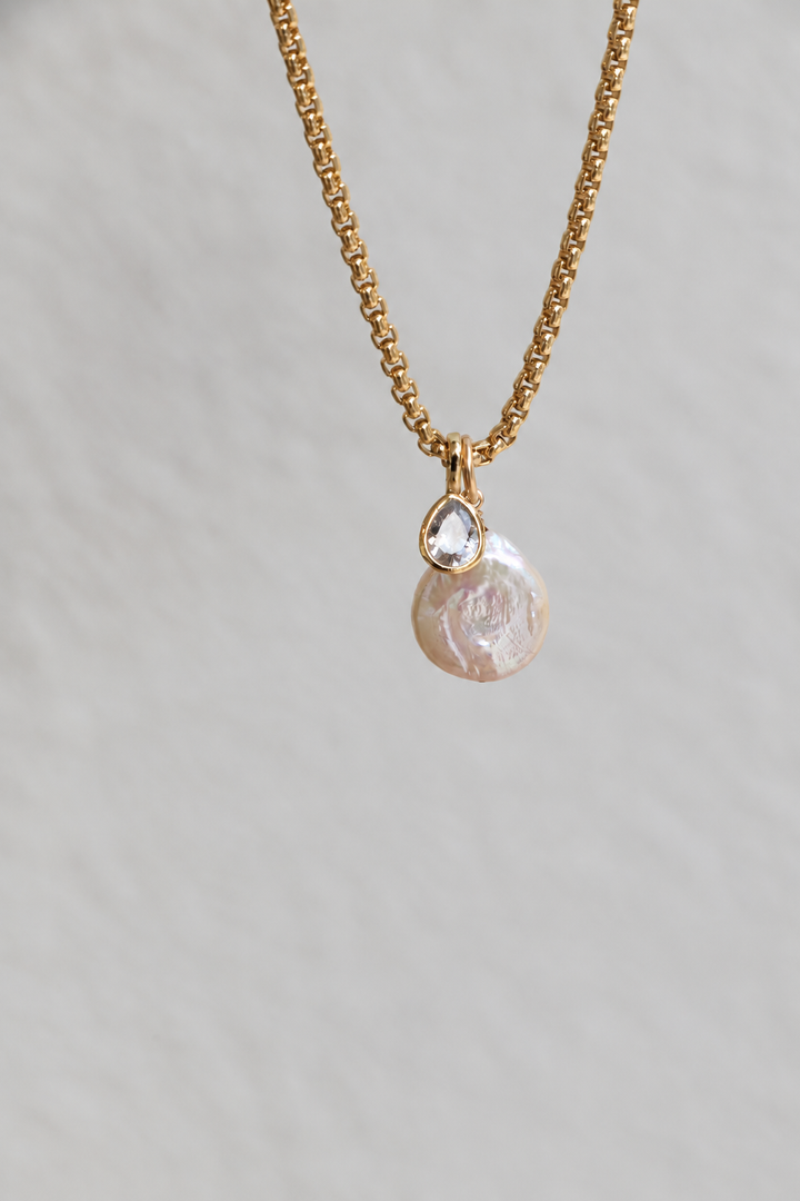 SOLANA FRESHWATER COIN PEARL CHARM