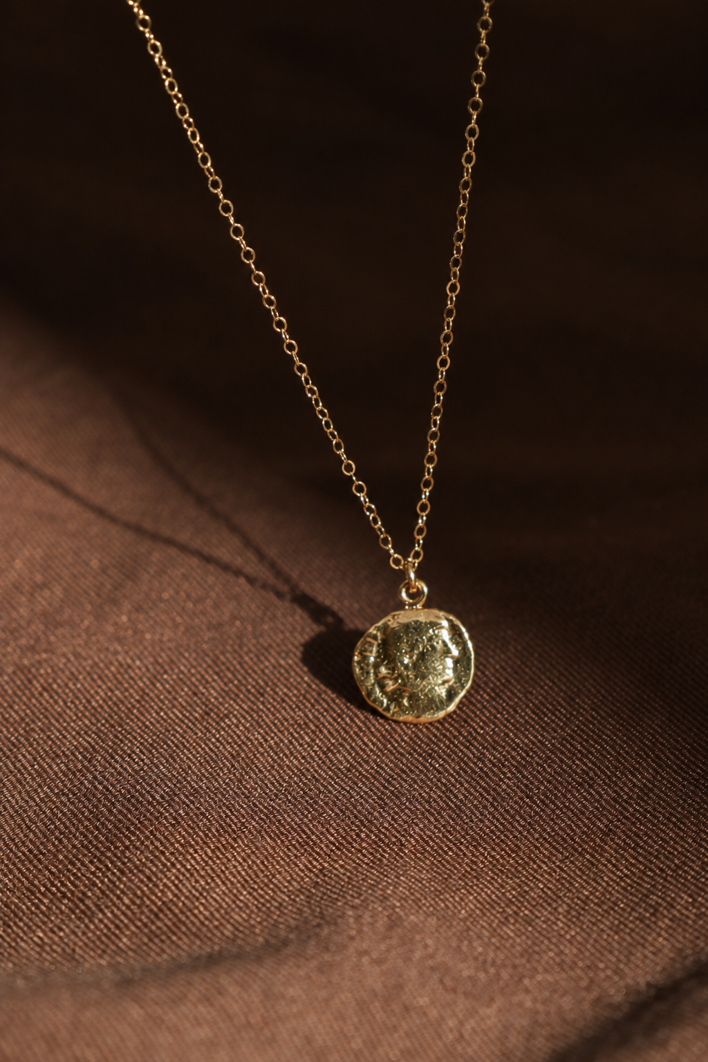 POMPEIA COIN NECKLACE