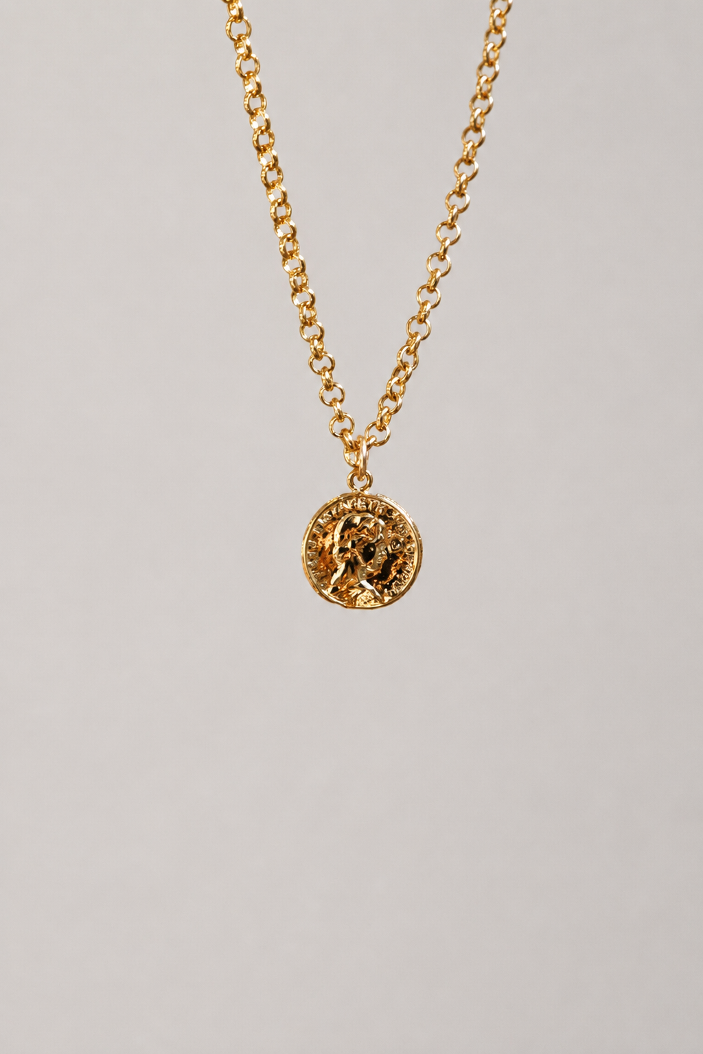 THE ELIZABETH COIN NECKLACE