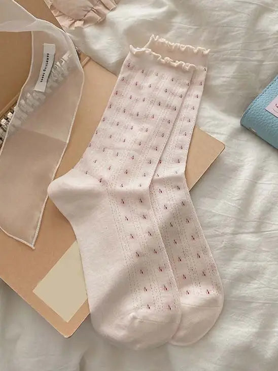POINTELLE RUFFLE SOCK