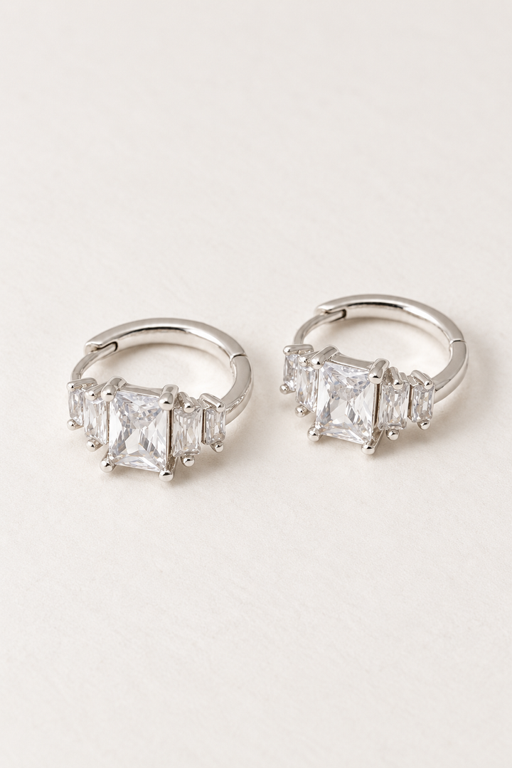 GIGI CZ BAGUETTE SILVER HUGGIES