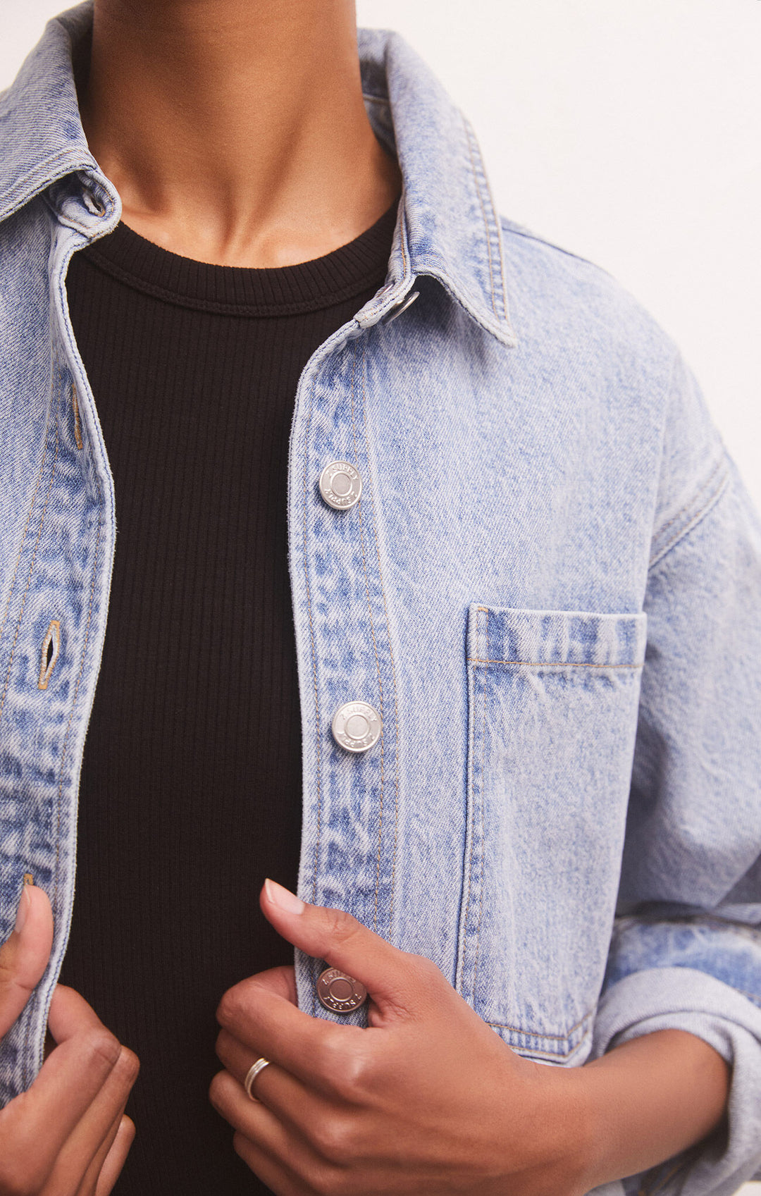 ALL DAY CROPPED DENIM JACKET