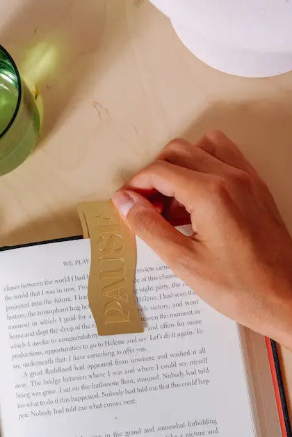 PAUSE BOOKMARK