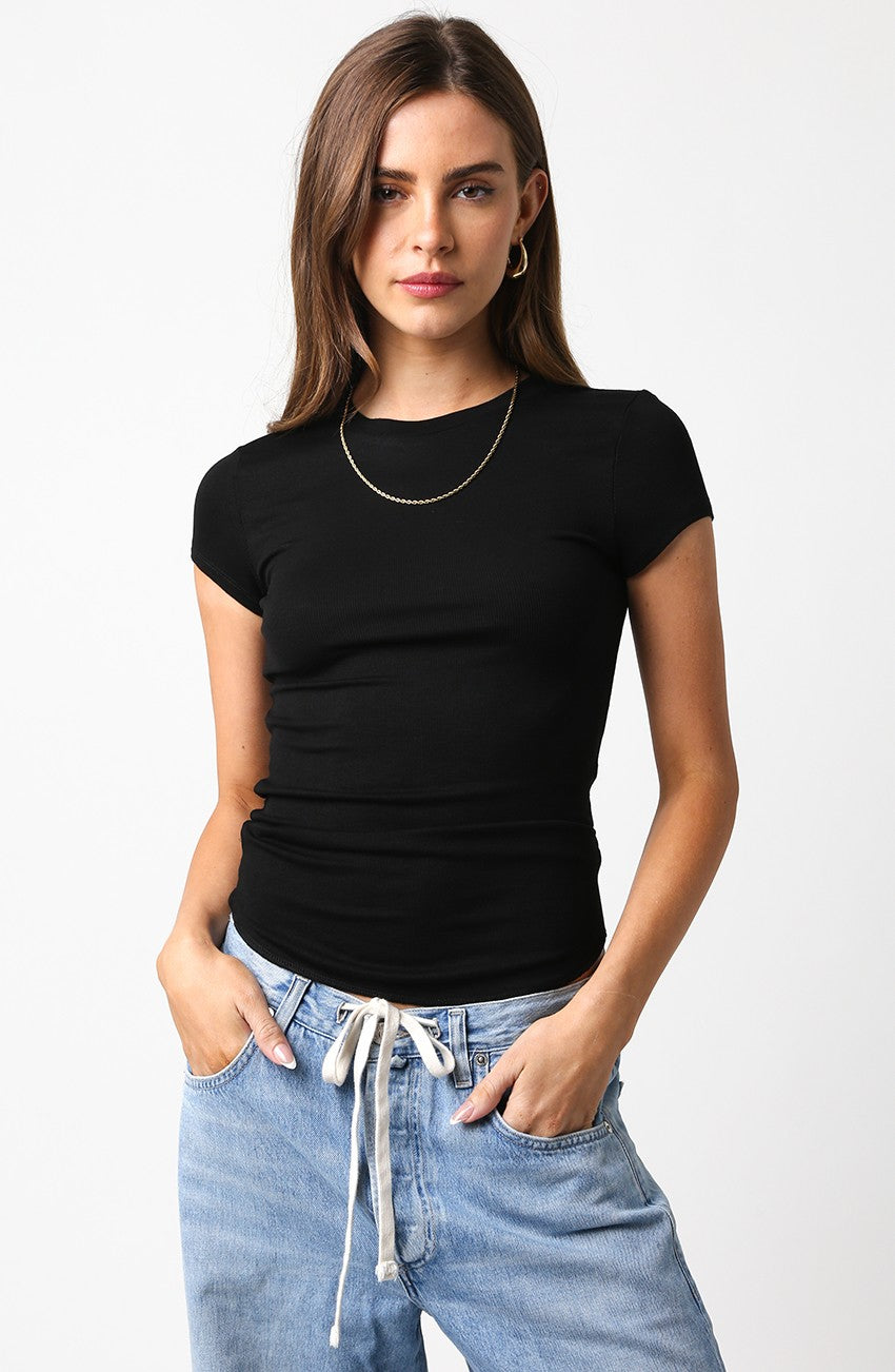 RIBBED CAP SLEEVE TEE