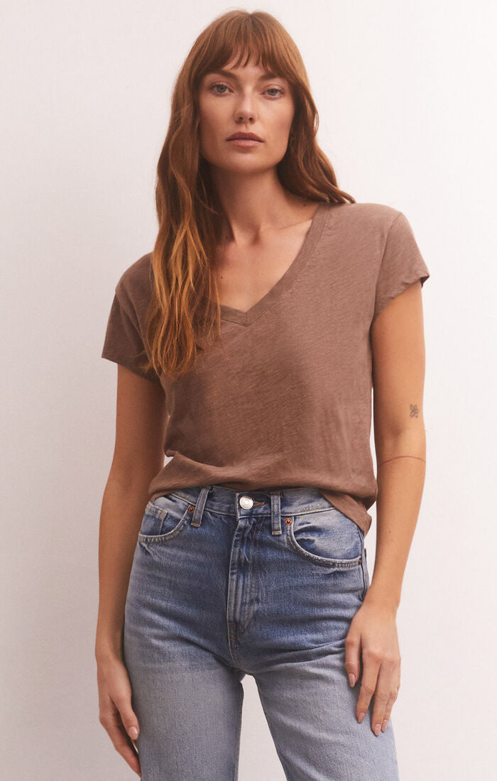 MODERN V-NECK TEE