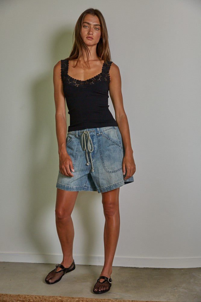 LACE TRIM TANK - BLACK