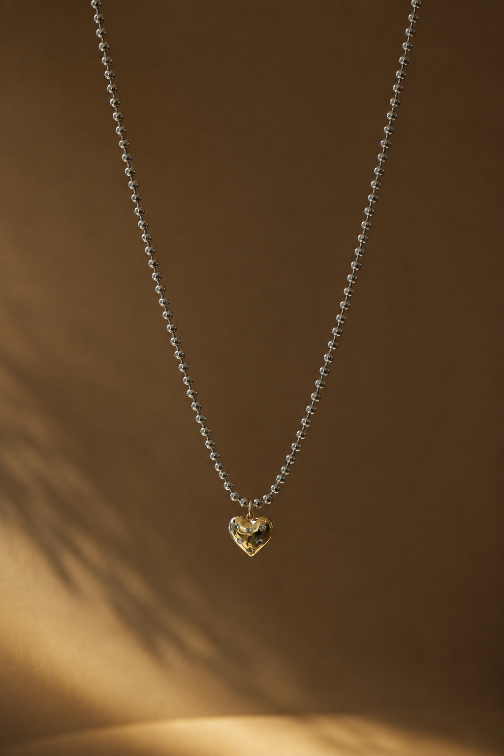 VALEN HEART NECKLACE