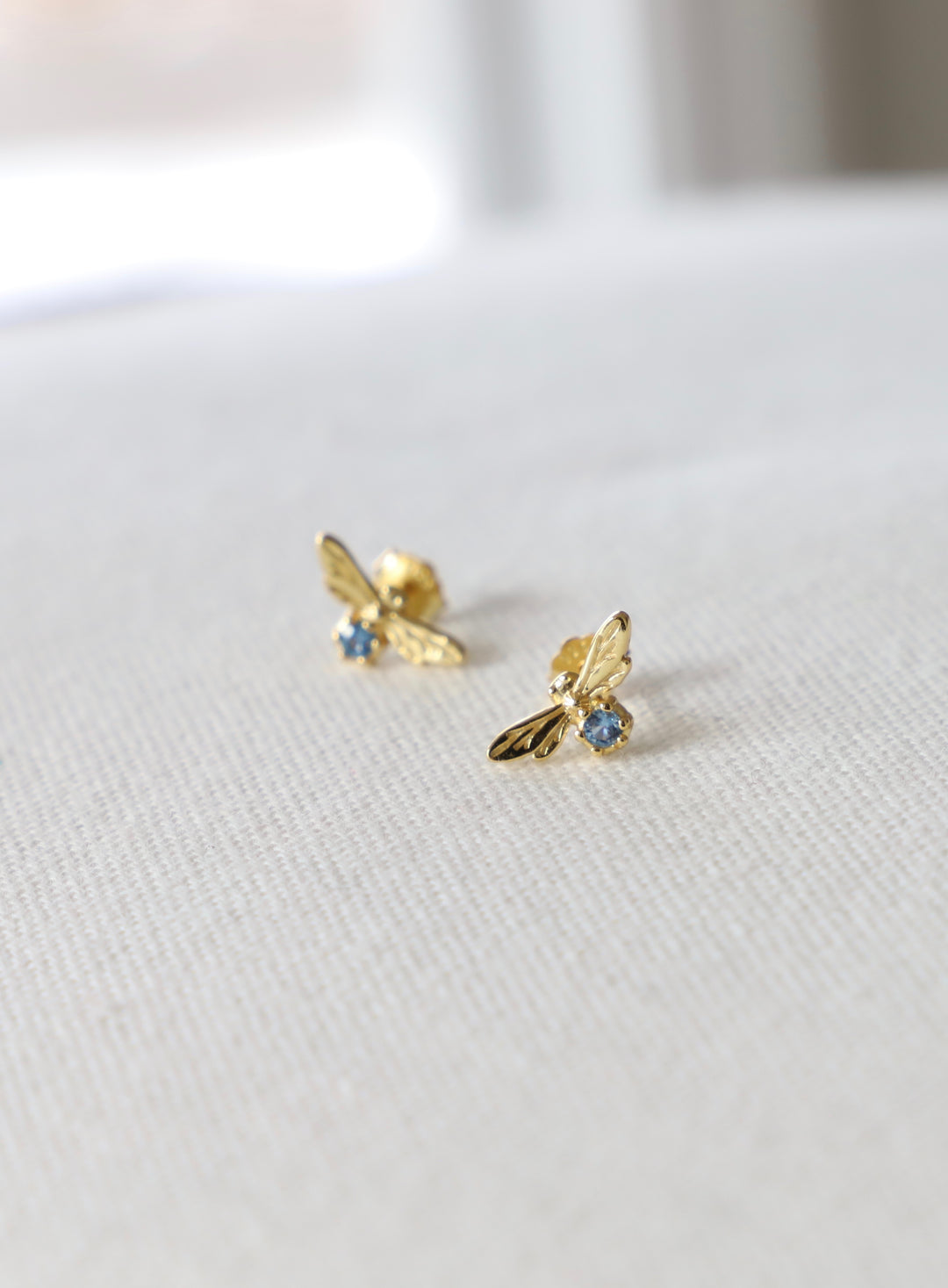 TINY BEE AND AQUA ZIRCONIA STUD