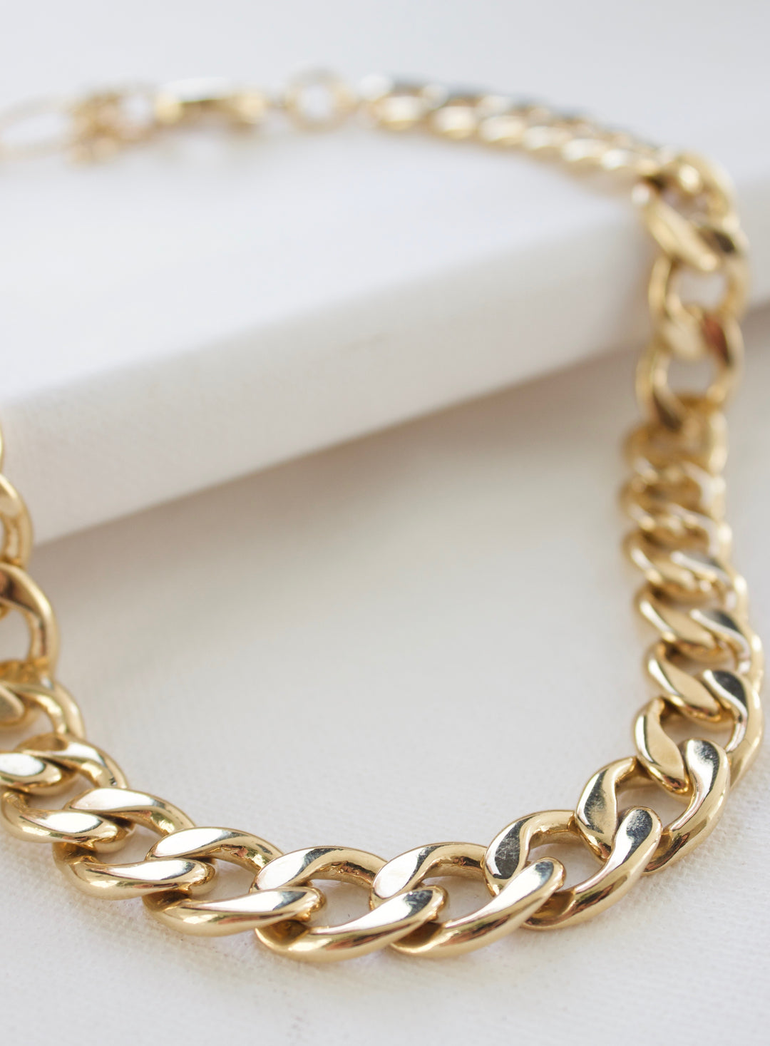 STATEMENT CABLE CHAIN NECKLACE