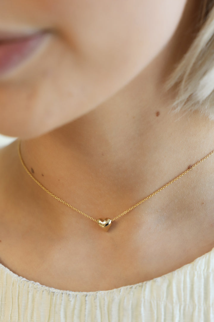 FLOATING PUFF HEART NECKLACE