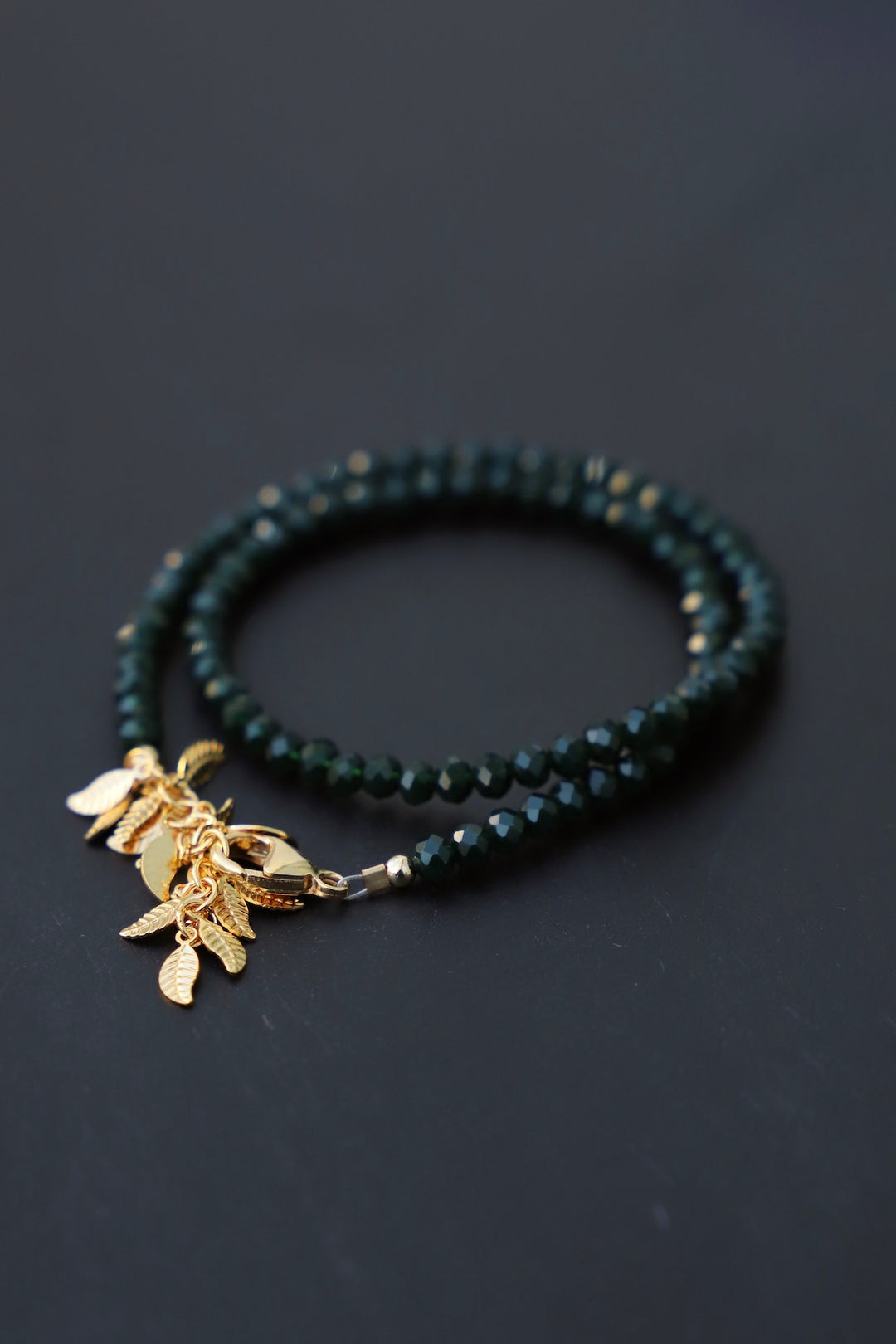 EVERGREEN DOUBLE WRAP AND LEAF BRACELET