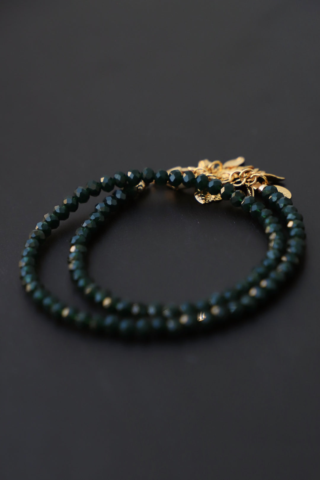 EVERGREEN DOUBLE WRAP AND LEAF BRACELET