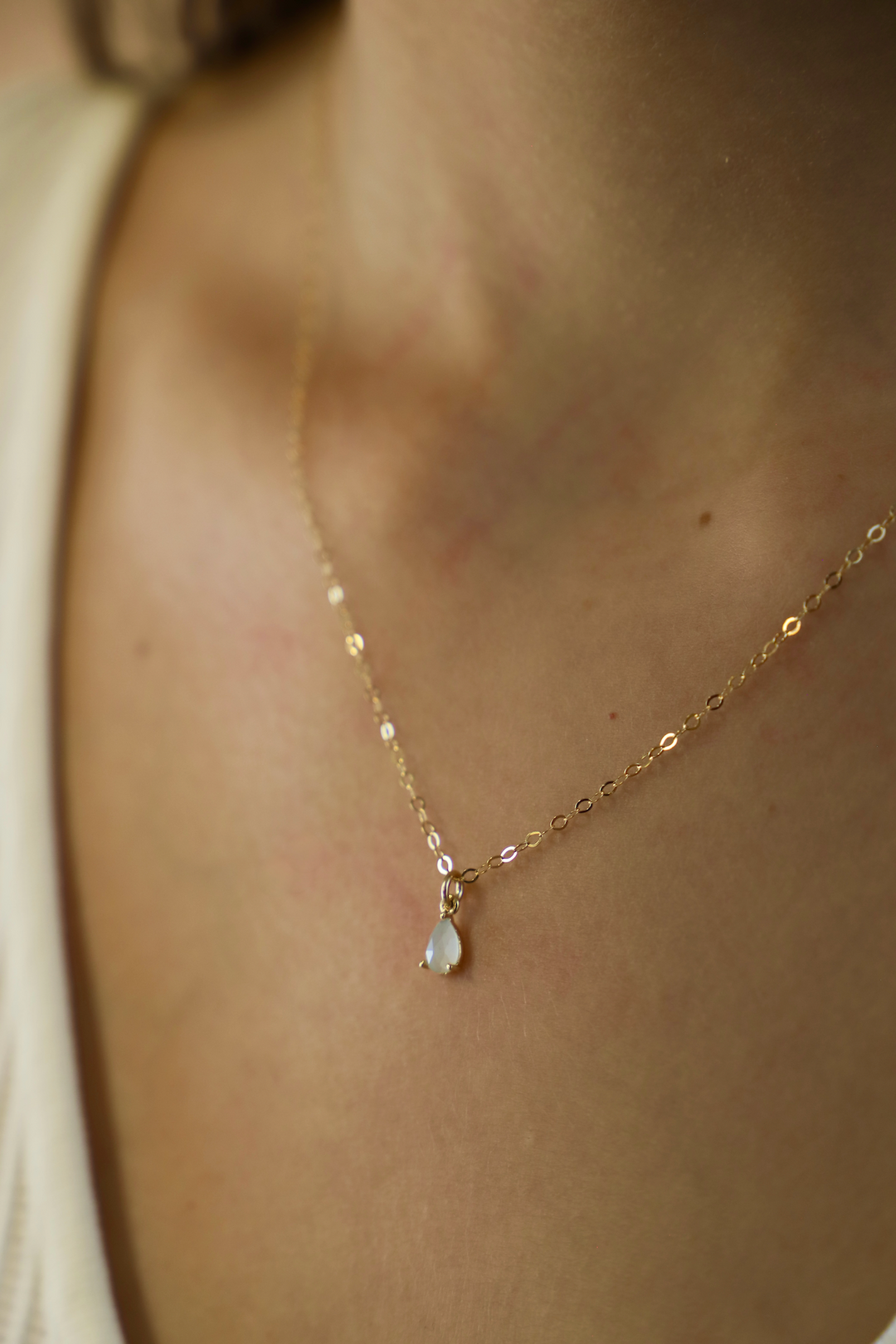 Teardrop choker best sale