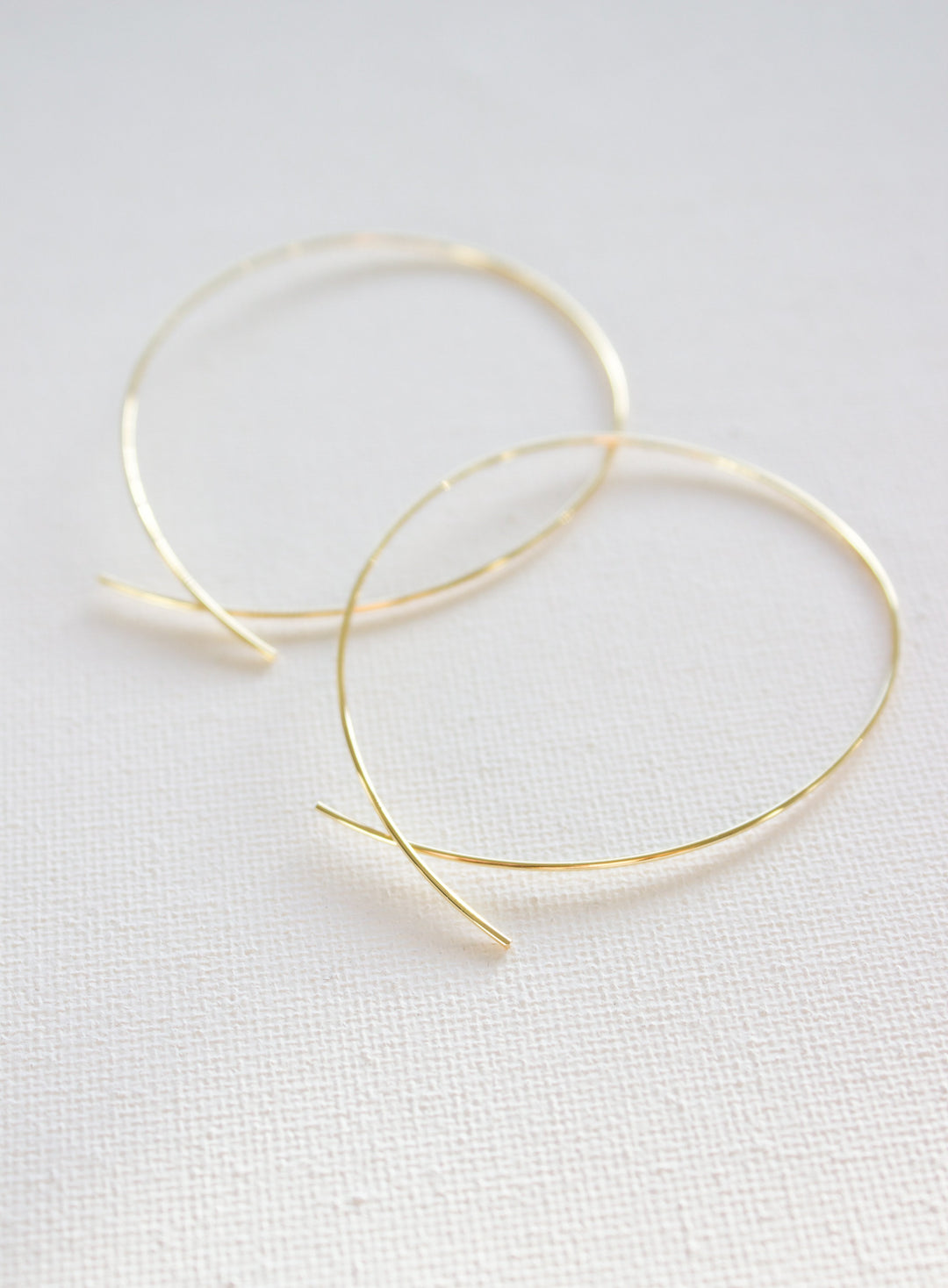 ROUND THREADER HOOP